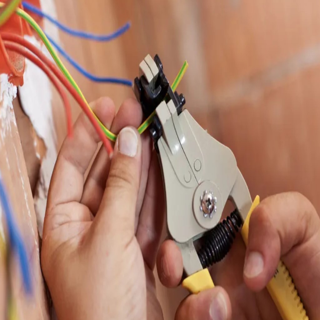 ELEKTRİK & İNTERNET & TELEFON TESİSATI DÖŞEME
